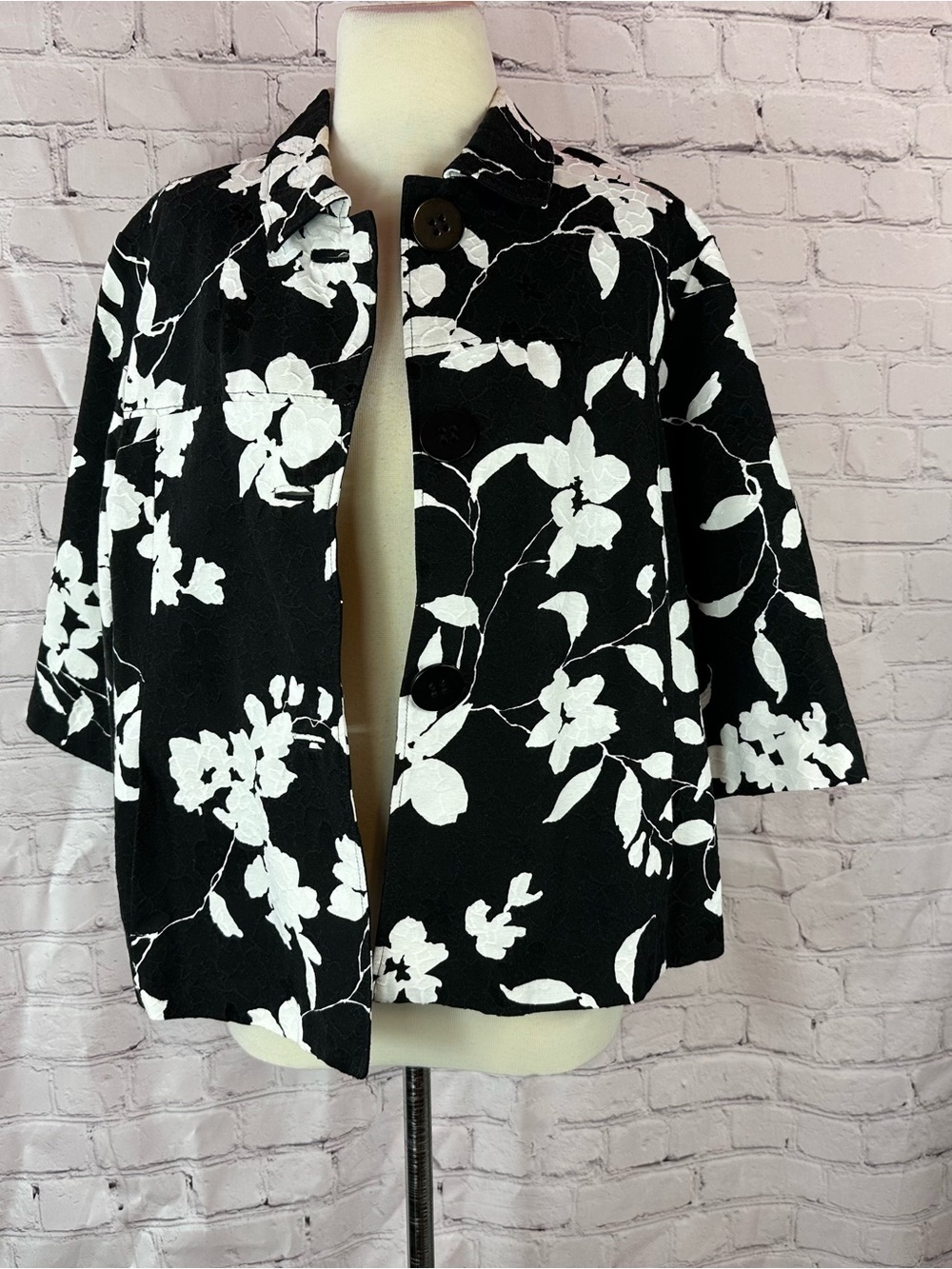 Coldwater Creek Black swing cotton Jacket White Floral Print women 16 layer bold